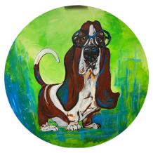 Bassethond met bril - ronde schilderij - groene achtergrond