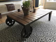 Stoere industriële salontafel, uniek dus maar 1 x te koop!!