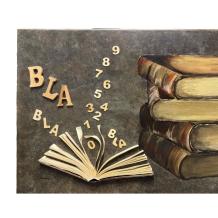 Livres avec lettres et chiffres en bois - semi-abstrait
