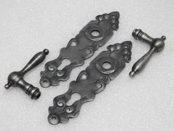 Quincaillerie de porte d'entrée en fonte zinguée - ensemble