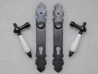 Set Deurbeslag – 2 Deurklinken met Deurplaten PC92 – Donker Gepatineerd Messing – Klassiek & Stijlvol