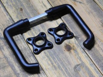 Set Türgriffe mit quadratischen Rosetten – Schwarz – Aluminium
