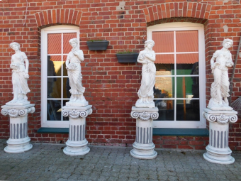 Set „Vier Jahreszeiten“ auf Sockel – 170 cm – Stein