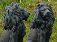 Set van leeuwen - blauw polystone - links en rechts kijkend