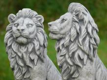 Löwen - Steinstatuen - links und rechts - 35 cm