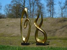 Ensemble de deux grandes sculptures abstraites - laiton alu sur socle en granit