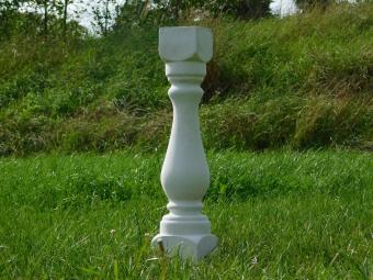 Elegant Balusterpfosten aus Stein – 60 cm hoch