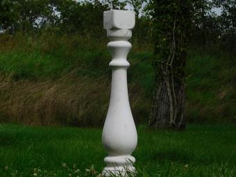 Elegant Balusterpfosten aus Stein – 90 cm hoch