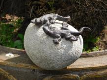 Salamanders - op kei - gietijzeren beeld - 11 cm - bruin