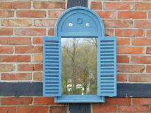 Spiegel mit Holzrahmen und Türen - vintage blau