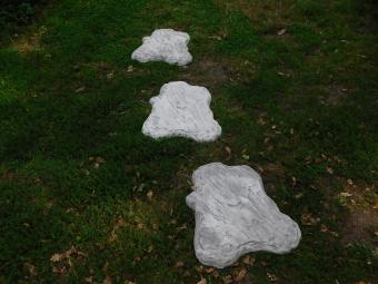 Stepping stone - 65 x 55 cm - Stone
