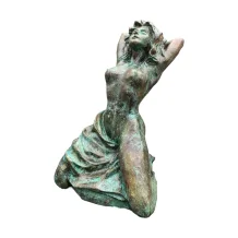 Vrouwenbeeld – Gietijzer – 75 cm – Verkoperde patina