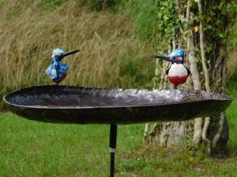 Futterstelle für Vögel als Gartendekoration – Metall – Handgefertigt