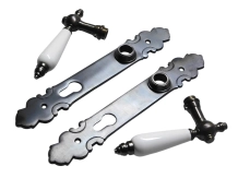 Ensemble de quincaillerie pour porte – 2 poignées de porte avec plaques de porte PC92 – laiton