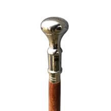 Wandelstok met hand gesneden steel en nikkelen fraaie greep