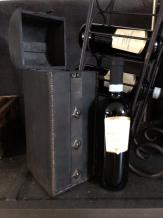 Coffret en bois pour une bouteille de vin, debout, bois