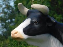 Vache - polystone - 160 x 200 cm - en couleur - en détail