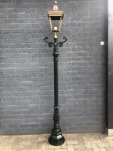 Buitenlamp - lantaarnpaal klassiek - vierkante kap - 240 cm