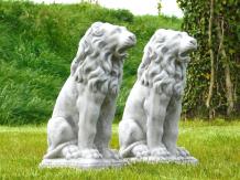 Sitzende Löwen - Tierstatue aus Stein - 53 cm - 2er-Set