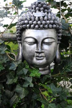 Indonesische Boeddha, hoofd kunststof, grijs / zilver