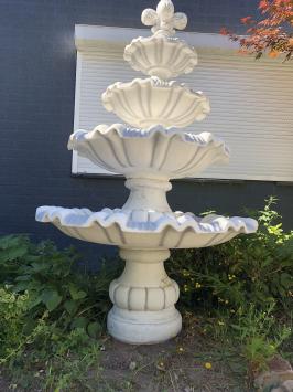 Fontaine de jardin à 4 vasques – 210 cm – pierre massive