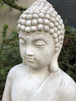 Meditierender Buddha, voll von Stein