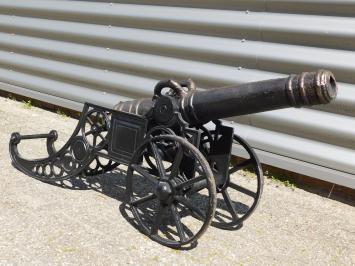 Canon – 164 cm – noir – décoration en fonte – grand