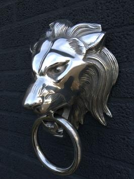 Stabiler Aluminiumabdruck voller Löwenkopf