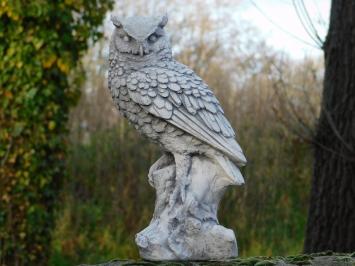 Eule auf Baumstumpf - Tierstatue aus Stein - 37 cm - klassisch