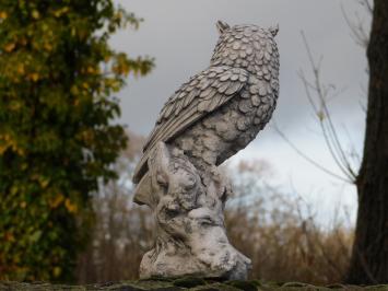 Eule auf Baumstumpf - Tierstatue aus Stein - 37 cm - klassisch