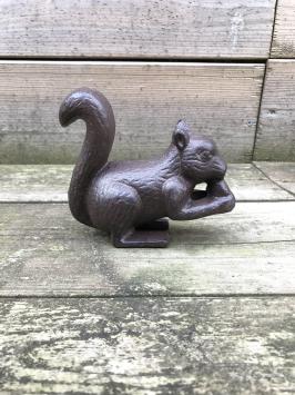 Eekhoorn - gietijzer beeld - 12 cm - bruin - in detail