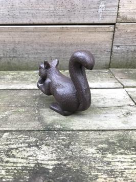 Eekhoorn - gietijzer beeld - 12 cm - bruin - in detail