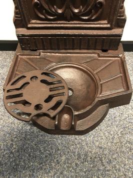 Fontaine de jardin sur pied avec robinet – 65 cm – fonte marron