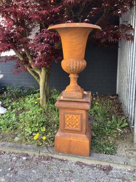 Vase de jardin en fonte – 63 cm – rustique et classique