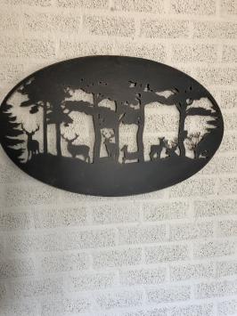 Metalen wandornament - herten in bos - silhouet - ovaal
