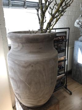 Schöne große Holzvase in der Farbe grau