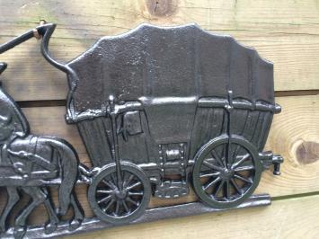 Wanddekoration, gusseiserne Kaminplatte Bauernpferd mit Wagen, Farbe schwarz