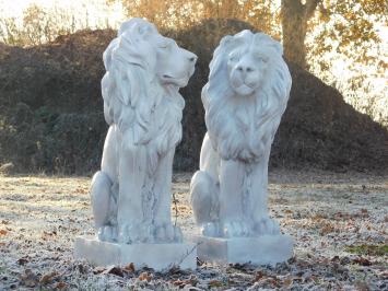 Sitzender Löwe - Polystone - 78 cm - weiß/grau - links