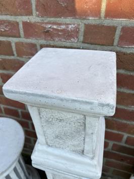 Piédestal - base en pierre - 33 cm - look moderne - blanc