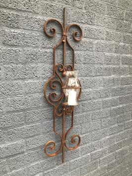 Gietijzeren wandornament - kaarshouder met glas - rustiek