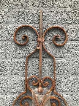 Gietijzeren wandornament - kaarshouder met glas - rustiek