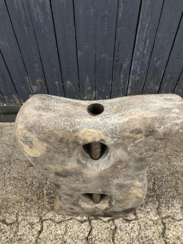 Fontaine à colonne en granit – 68 cm – gris